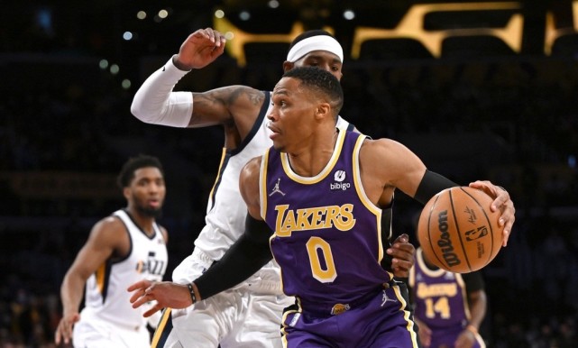 I Los Angeles Lakers terminano una serie di tre sconfitte consecutive